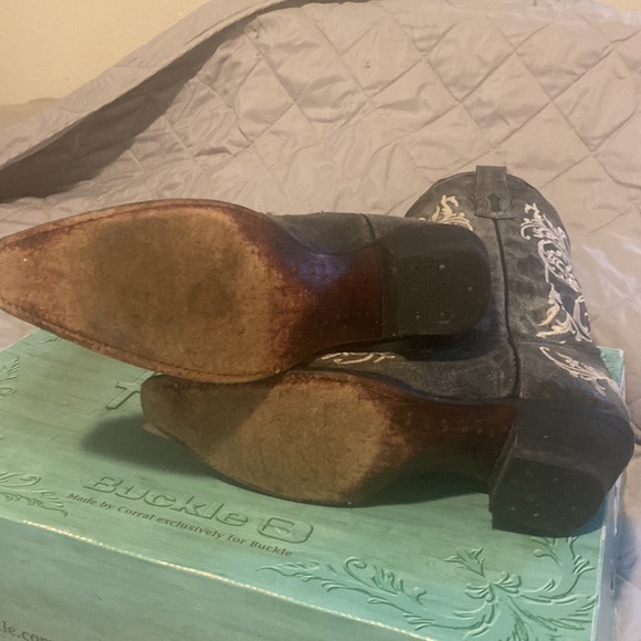 Corral Boots - Picture 4 of 4